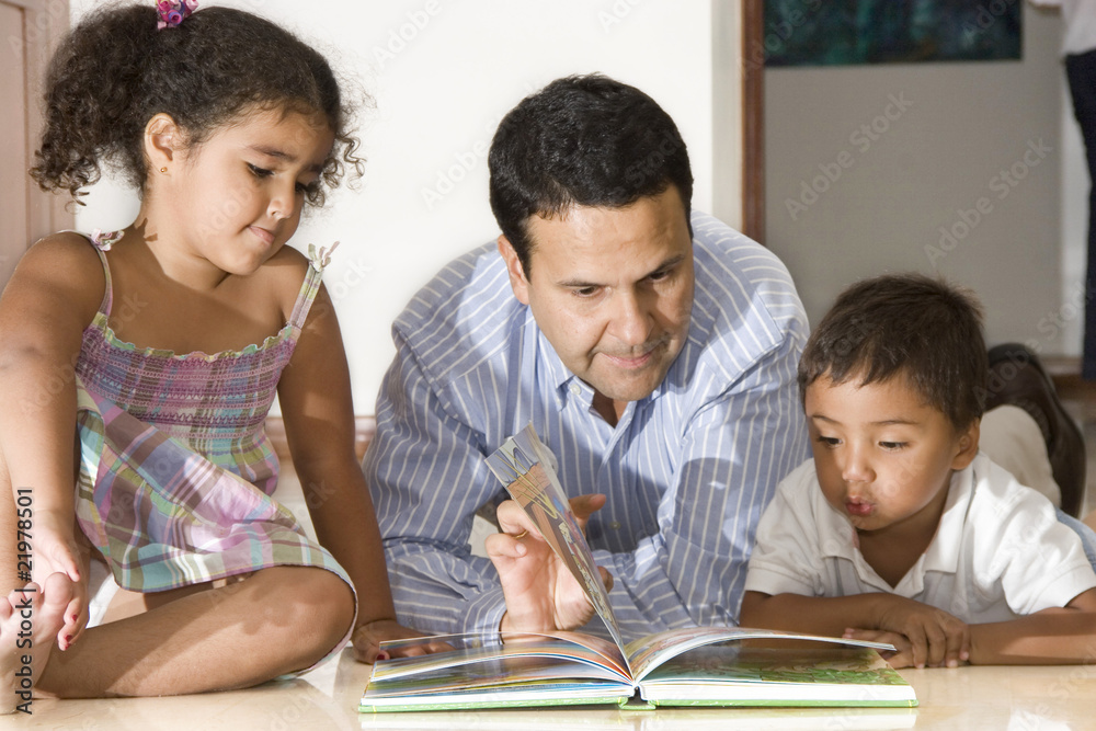 Dad teaching children Dad teaching children