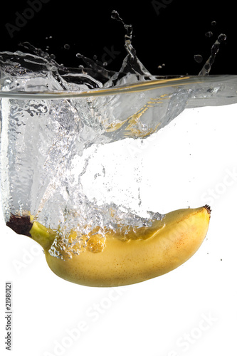 Banane in Wasser