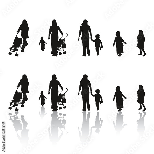 Silhouette femmes enfants