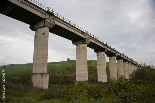 paesaggio con ponte