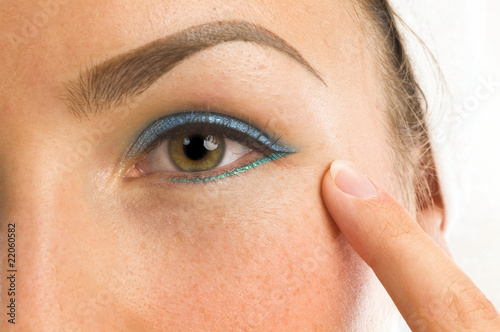 eye massage
