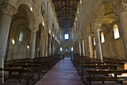 Toscana  interno dell Abbazia di Sant  Antimo