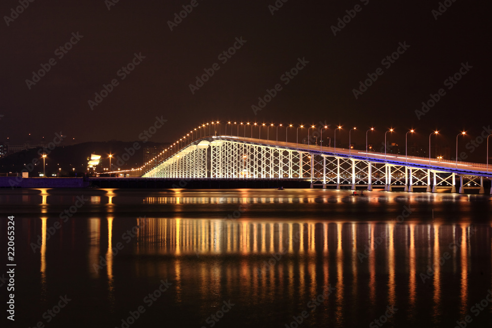 busy bridge in macau