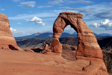 Fotobehang Natuurpark Delicate Arch in Arches park  © Albo