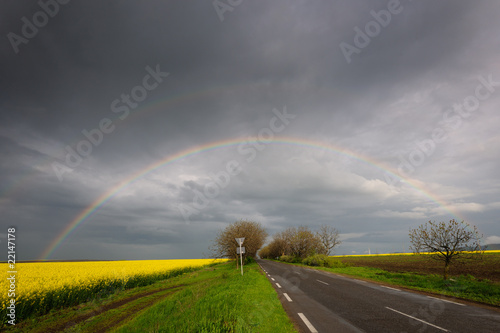 Rainbow over road © ecobo