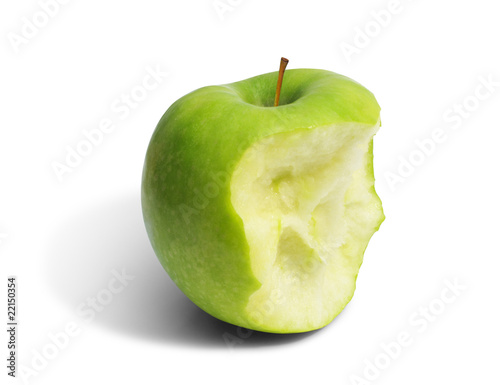 Pomme verte croquée