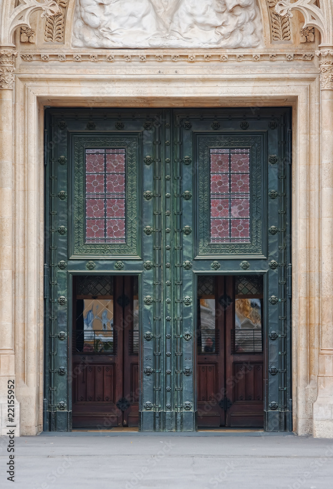 Fototapeta premium Entrance to Zagreb Cathedral