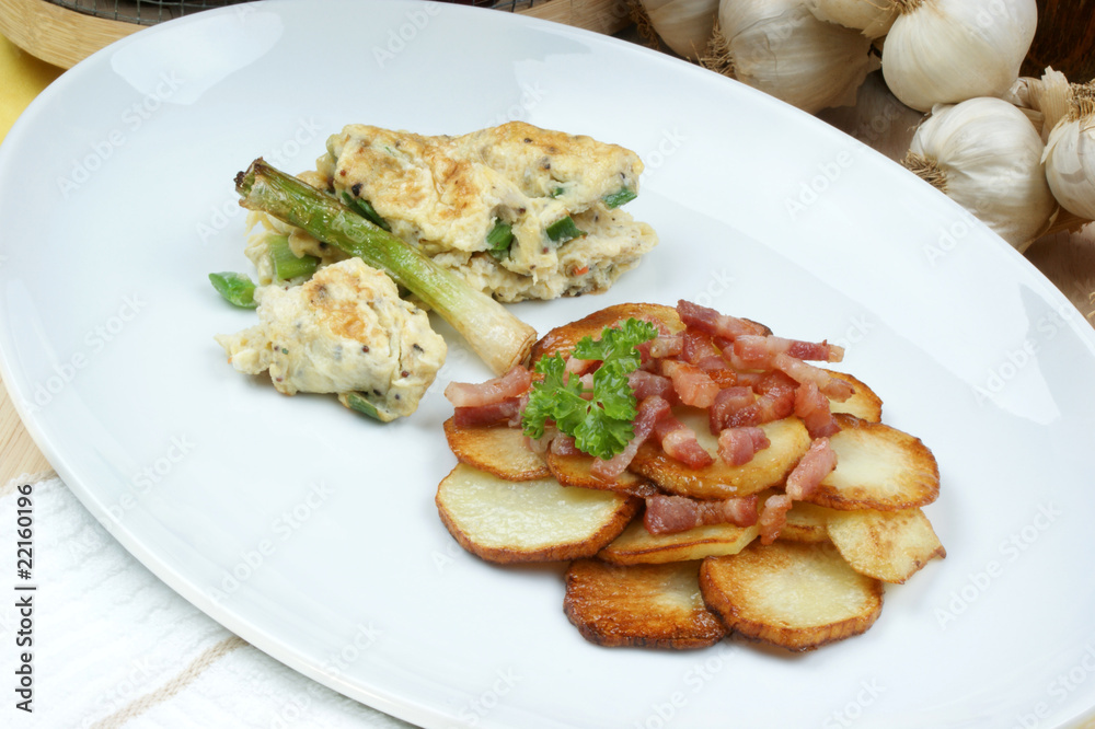 Bratkartoffeln mit Rührei und Speck Bratkartoffeln mit Rührei und Speck