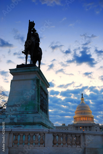 General grant statue and US capitol, Washington DC.