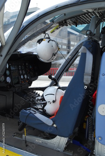 Hubschraubercockpit photo