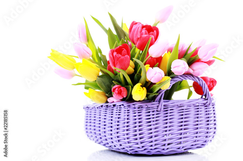 Fototapeta Naklejka Na Ścianę i Meble -  basket full of tulips