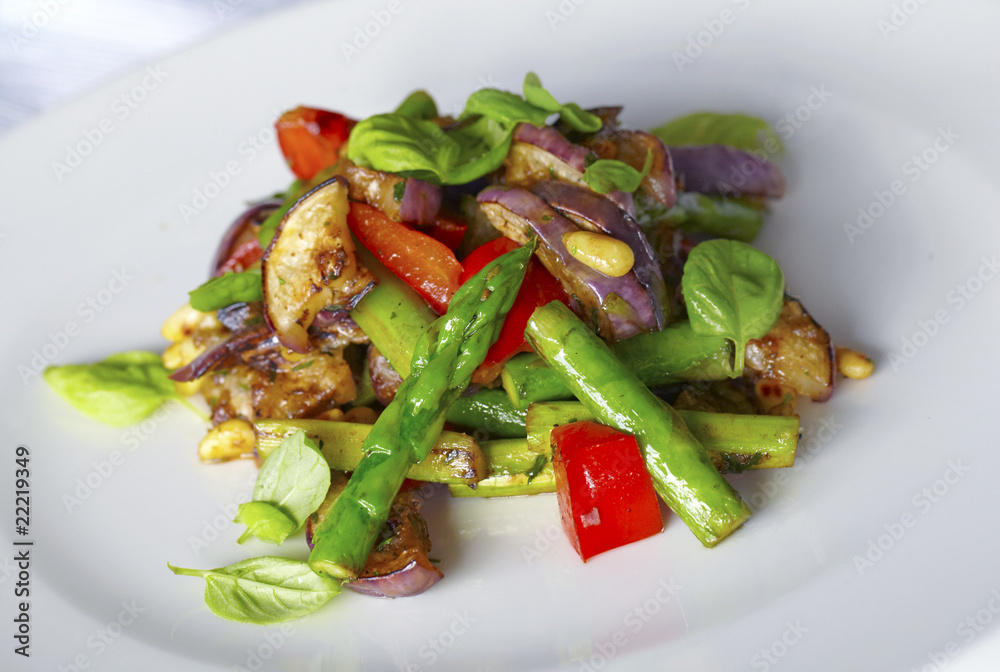 Grilled asparagus, eggplant and red pepper salad with pine nuts Grilled asparagus, eggplant and red pepper salad with pine nuts