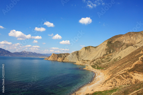 Cimmerian mountains and the sea. Photo 9107