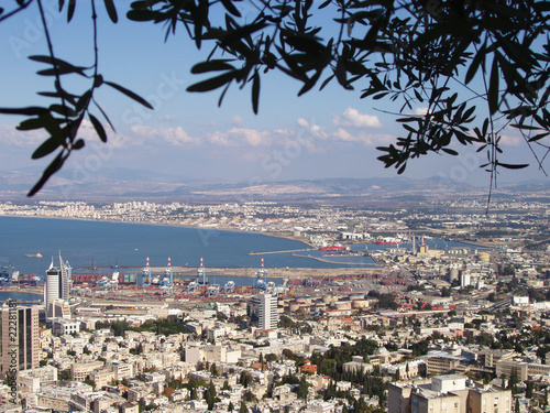 Blick auf den Hafen von Haifa