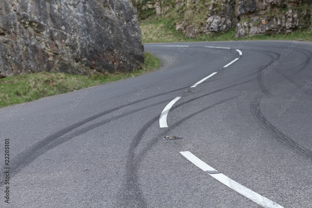 Obraz premium Skid marks left by bored teenage drivers