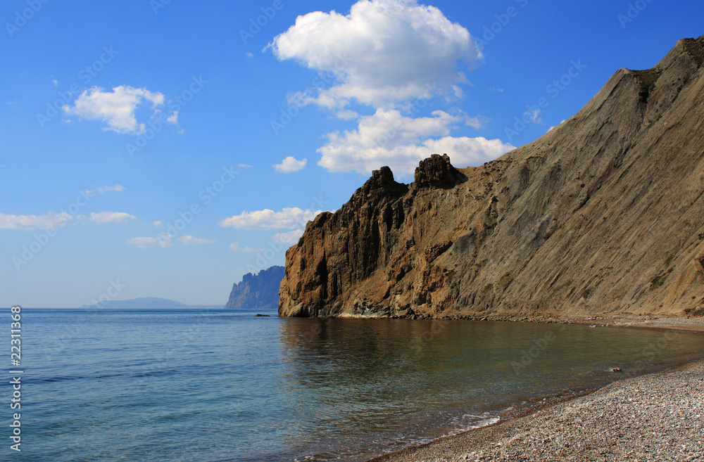 Cimmerian mountains and the sea. Photo 9124