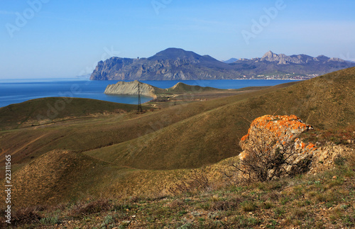 Cimmerian mountains and the sea. Photo 9148