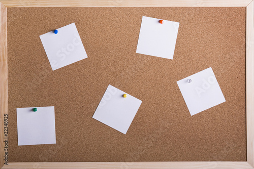 Blank notes on cork board