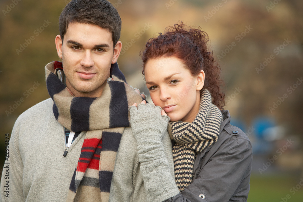Fototapeta premium Romantic Teenage Couple In Autumn Landscape
