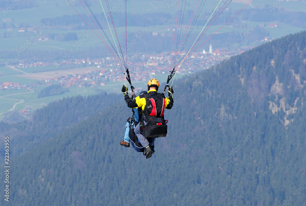 Gleitschirm Tandem Flug - Paragliding Tandem Gleitschirm Tandem Flug - Paragliding Tandem