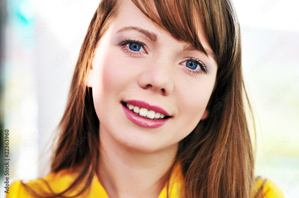 Fototapeta premium beauty cheerful girl