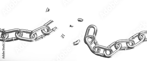 Fotografía Broken chain on white background