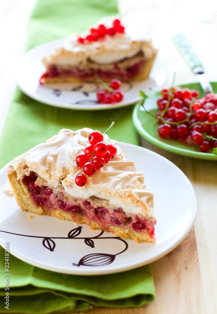 Red currant meringue tart Red currant meringue tart