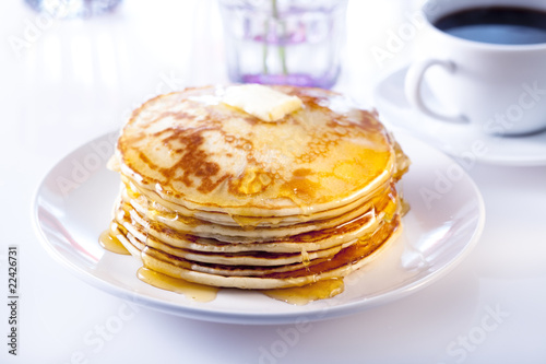 Pfannkuchen und Kaffee photo