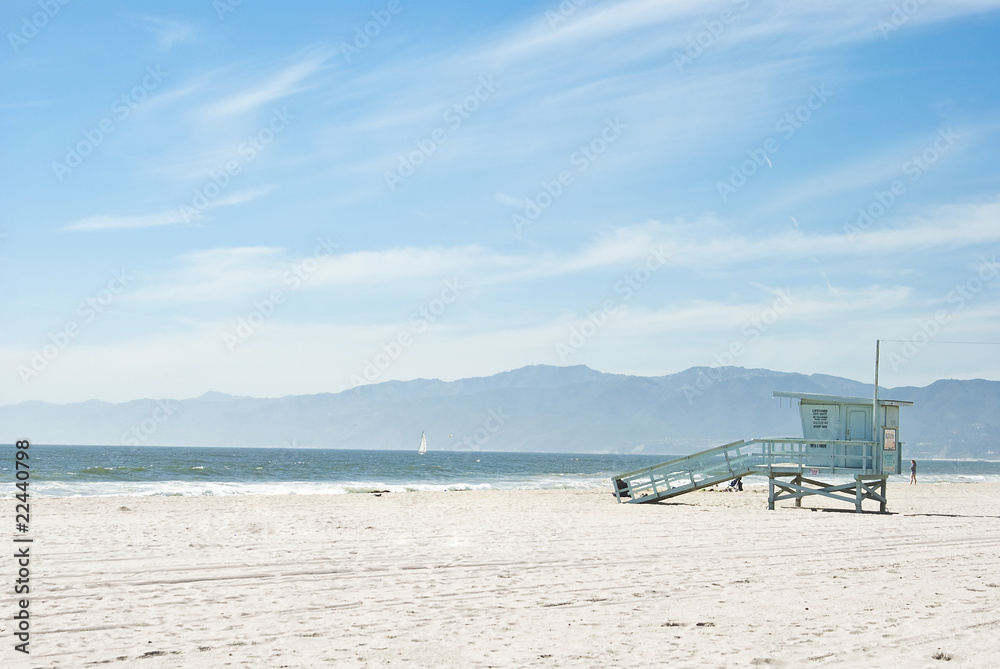 Obraz premium słoneczny dzień na plaży w wenecji 2 z 7