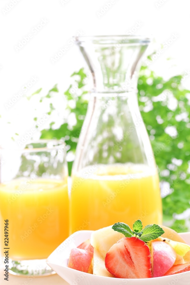 Fototapeta premium Fresh salad and orange juice