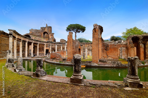 Villa  adriana à Tivoli photo