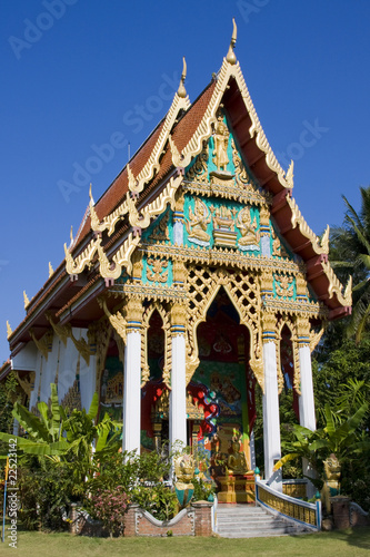 Buddhistic temple on Koh Chang island, Thailand © OlegD
