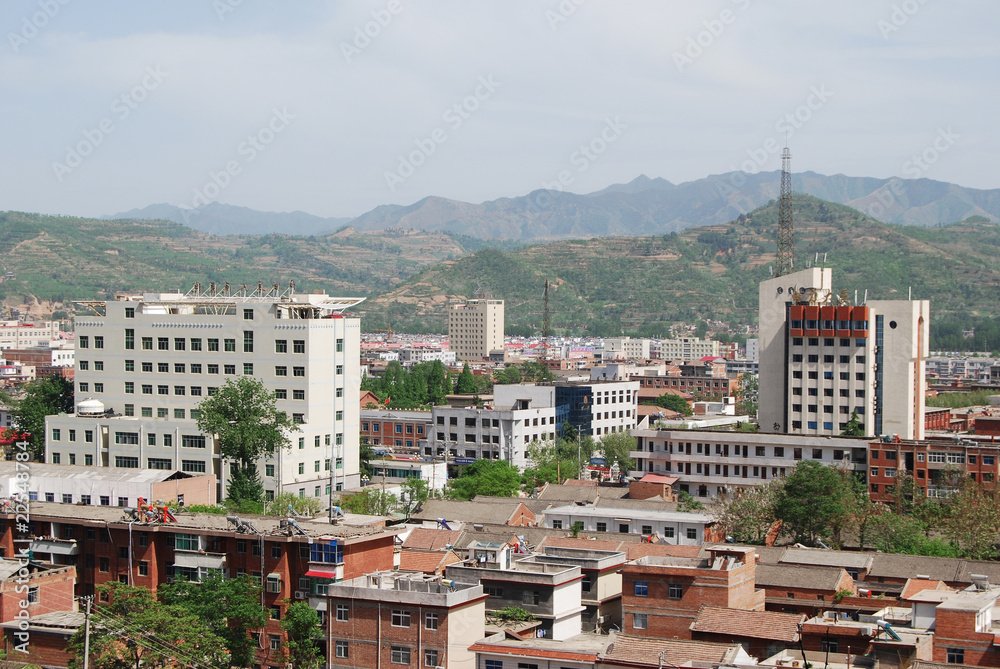 Obraz premium mountain and city