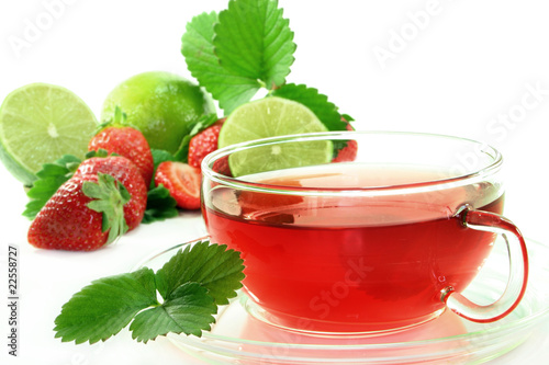 Erdbeer-Limetten-Tee