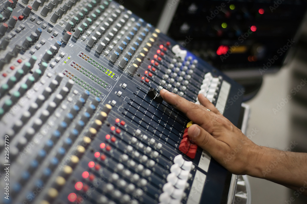Modern audio mix pult Modern audio mix pult