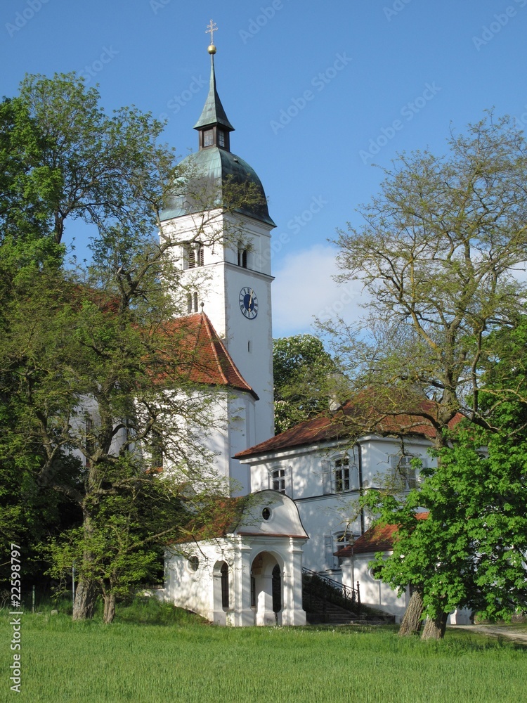 Kirche in Allersdorf StockFoto Adobe Stock
