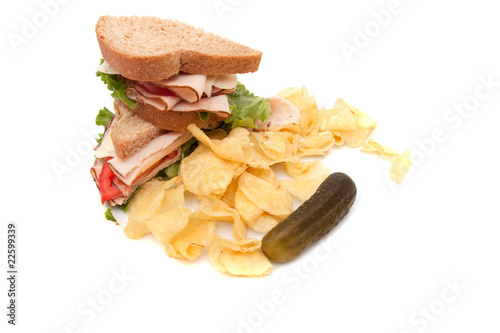 Turkey sandwich with potato chips