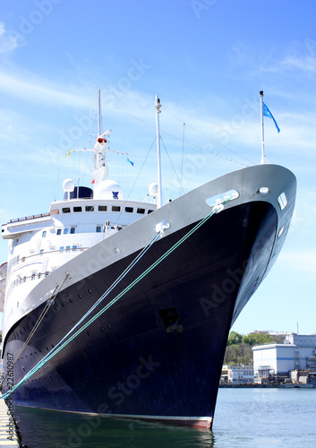 vessel anchored in port