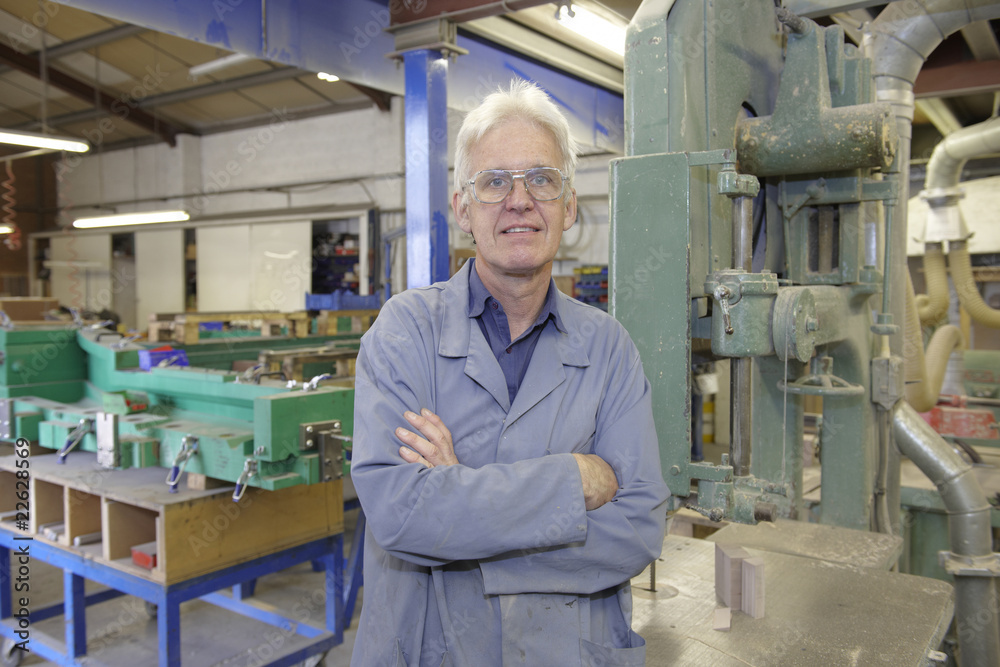 Obraz premium senior worker