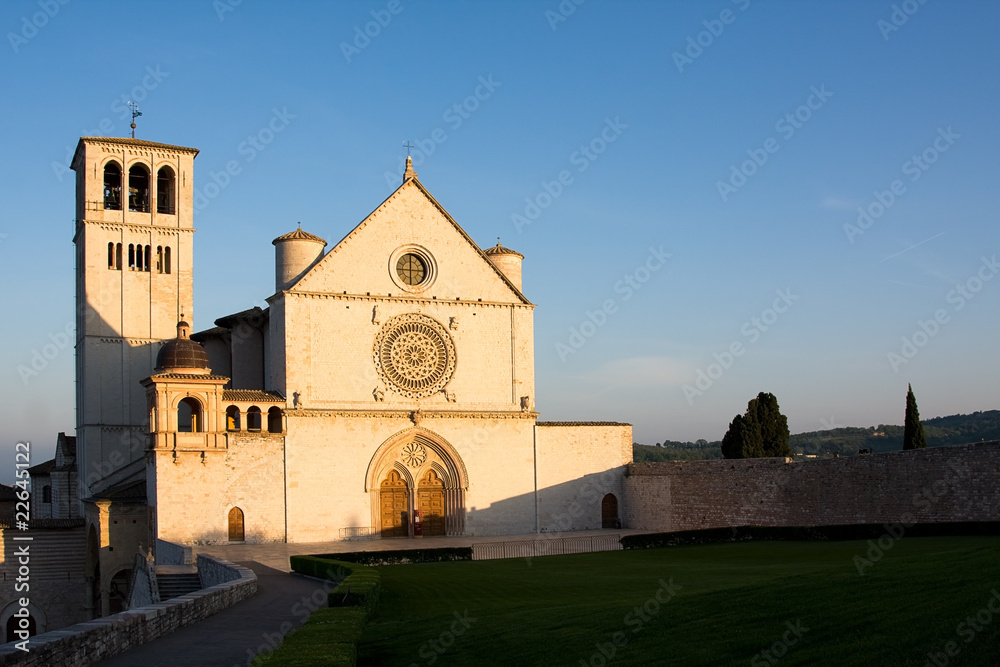 Fototapeta premium Assisi - Alba a San Francesco