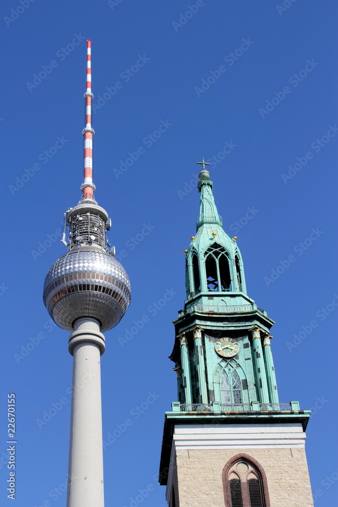 Obraz premium Berlin, Fernseh- und Kirchturm