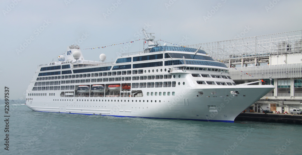 cruise ship liner