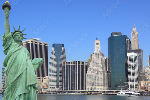 The Statue of Liberty and Manhattan skyline, New York City © Joshua Haviv