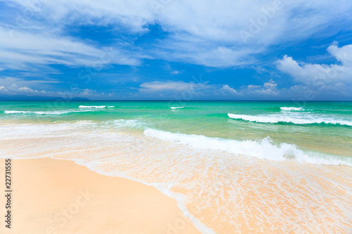 Sandy beach © Olga Khoroshunova