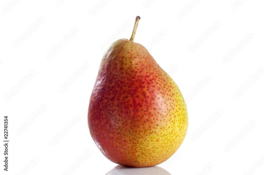 pear isolated on white - pera su fondo bianco pear isolated on white - pera su fondo bianco