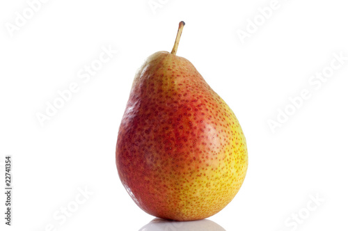 pear isolated on white - pera su fondo bianco