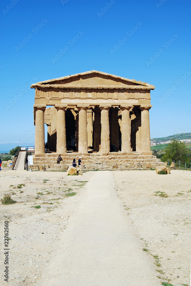 Path to The Temple of Concordia, Valley of Temples, Agrigento Path to The Temple of Concordia, Valley of Temples, Agrigento