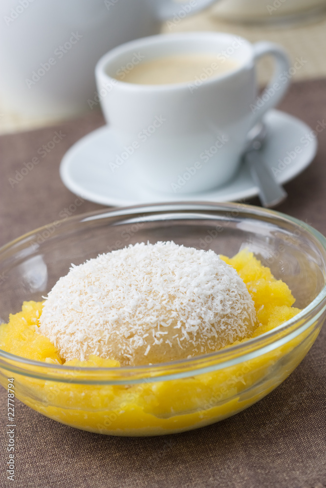 Grießpudding mit Mango Grießpudding mit Mango