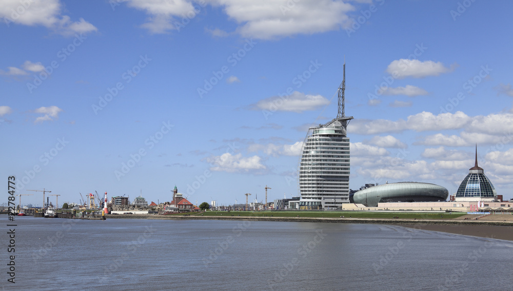 Fototapeta premium Sicht auf die Seestadt
