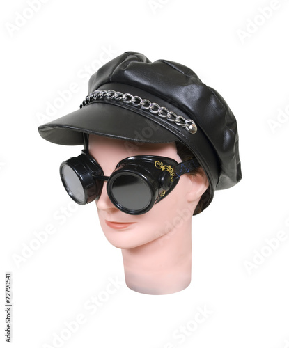 Black goggles and chained hat photo